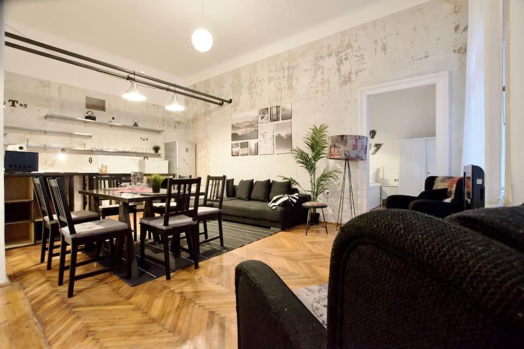 Budget By Hi5 - Mozsar Apartamento Budapest