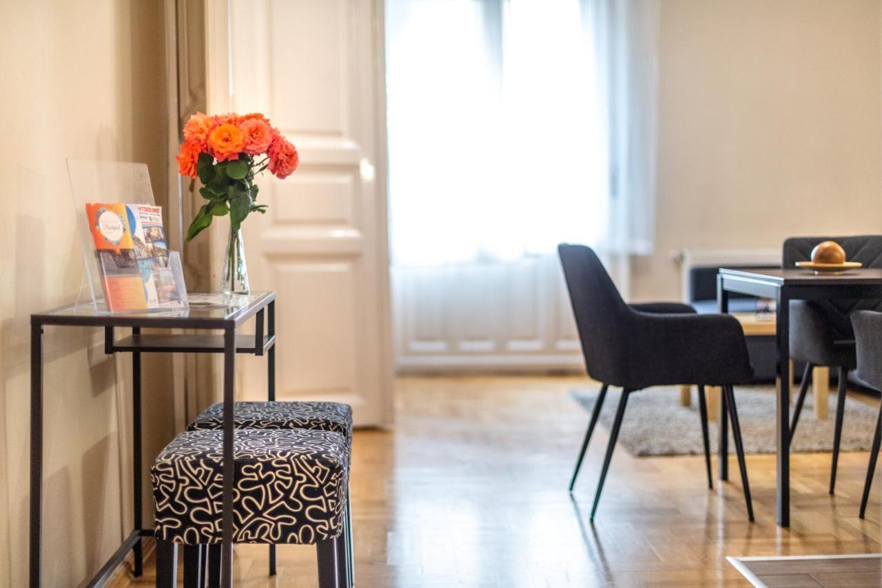 Orangehomes Kalvin Sq 2 Bedroom *