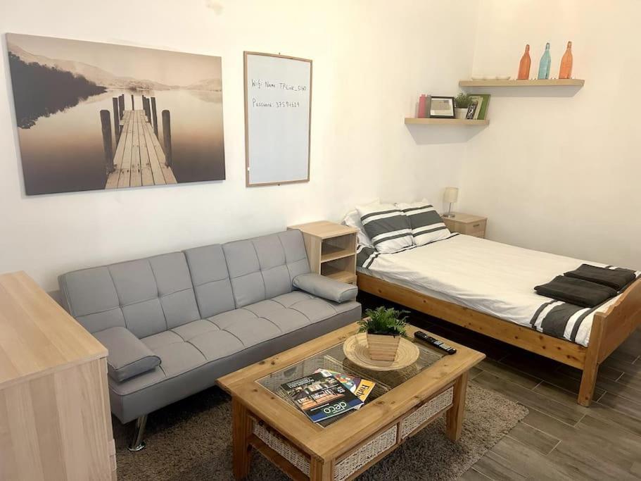 Modern Spacious Flat In Buda Budapest