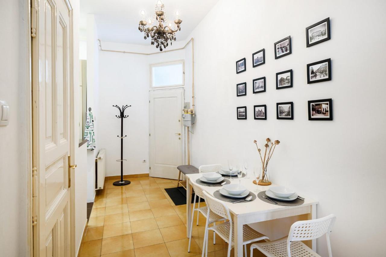 Spacious & Serene Downtown With Free Parking Apartamento Budapest