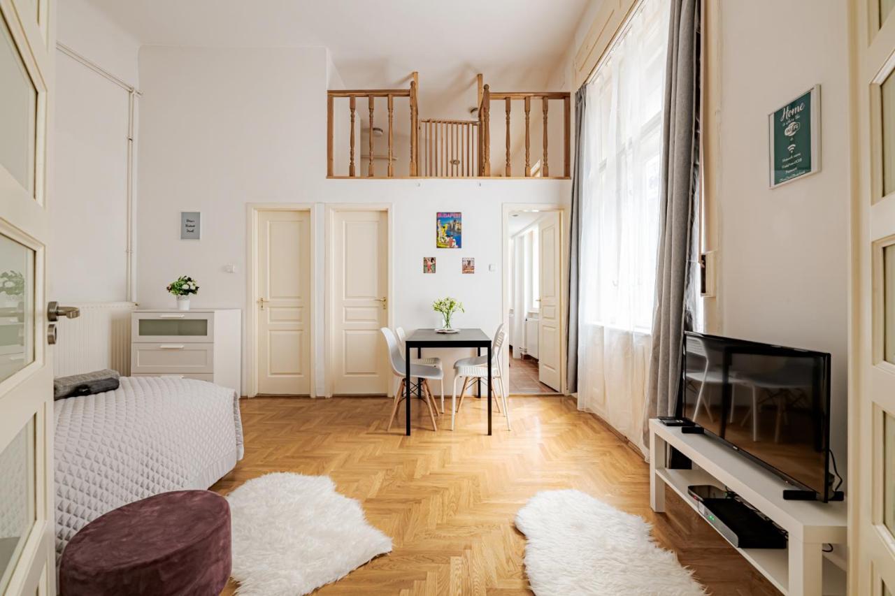 Apartment Vintage Next To Market Hall *