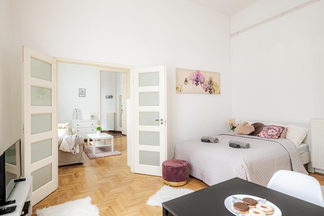 Apartment Vintage Next To Market Hall *