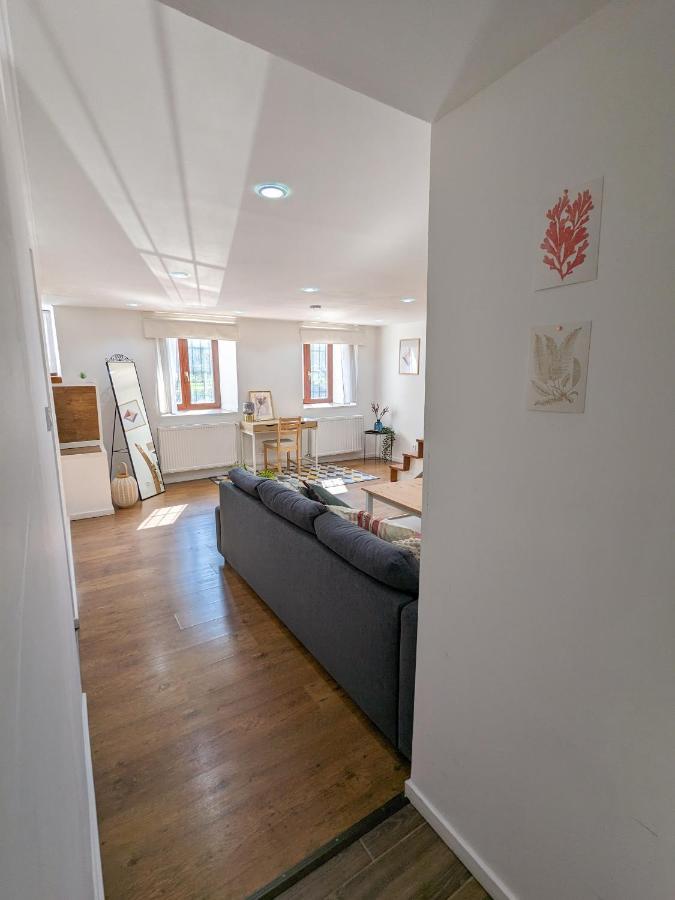 Apartamento Stylish 2-bedroom In