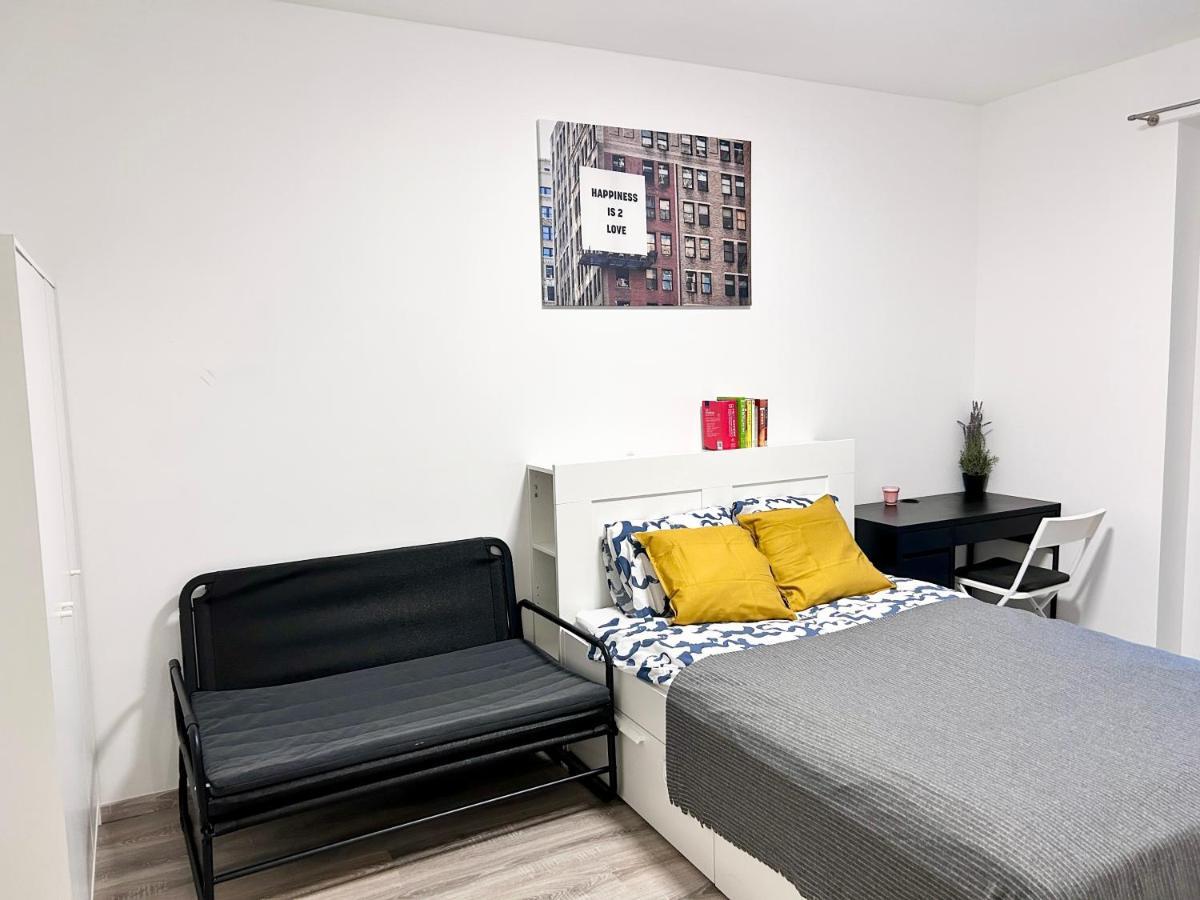 New 2022 Family&friends Downtown Ac 3br 2ba Free Parking Big Balcony Near Metro&train Station Self Check-in *