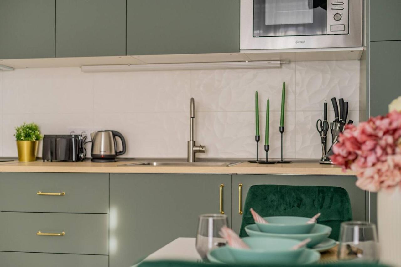Apartman Azure Green Heaven *