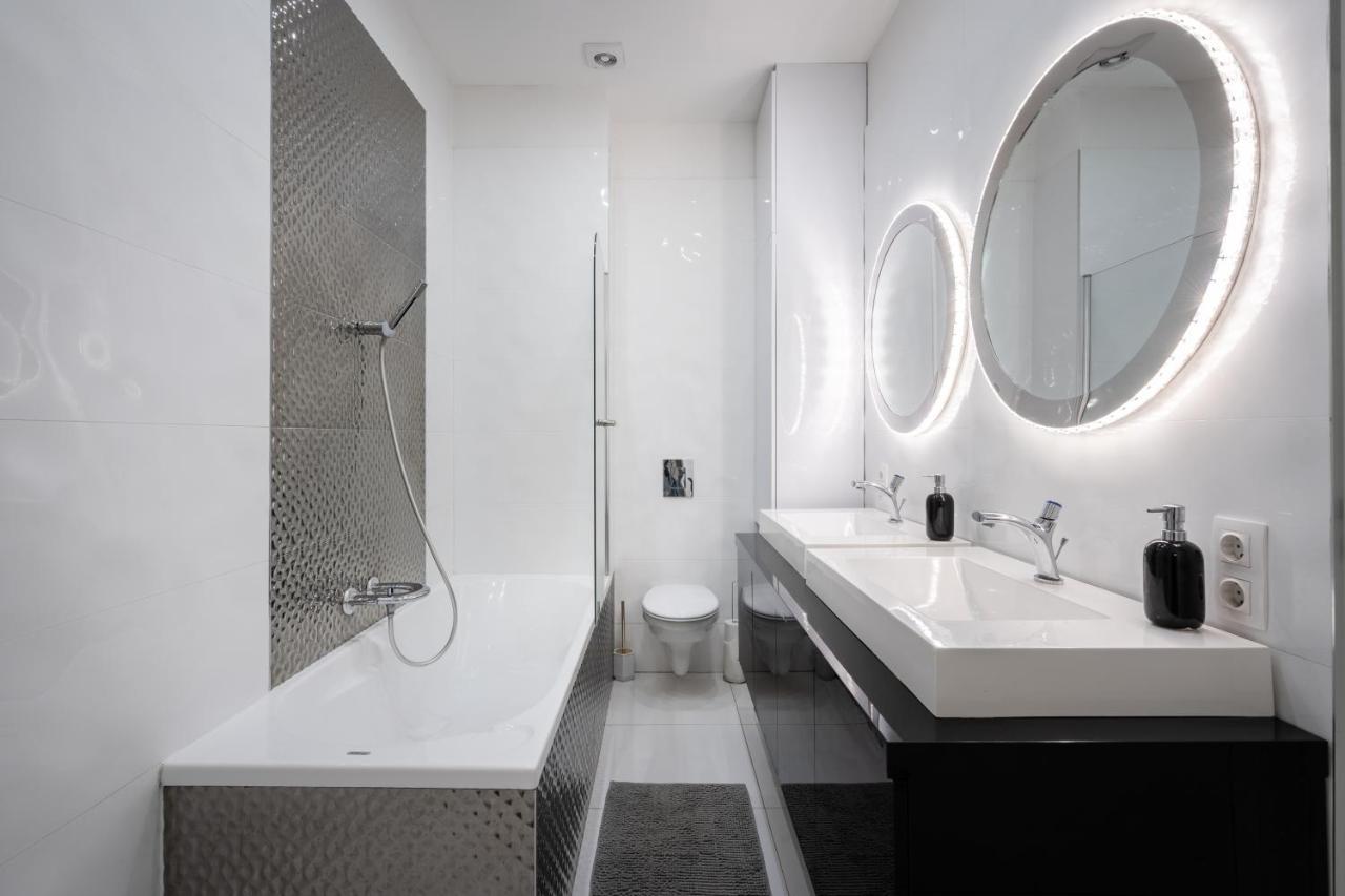 Opera Balkony Luxury With Free Parking