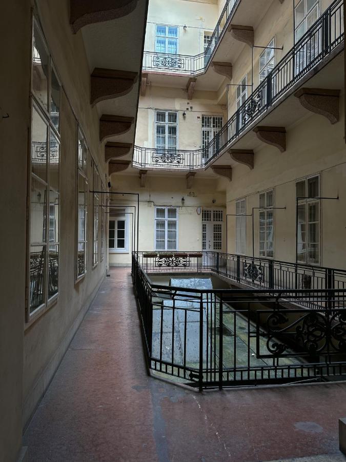 Old Town Apart * Budapest
