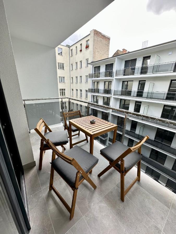 Cityscape ~ Ac/indoor Parking/balcony Apartmán