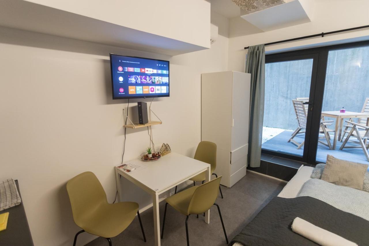 Apartmán Peaceful Basement With Terrace & Free Gym *