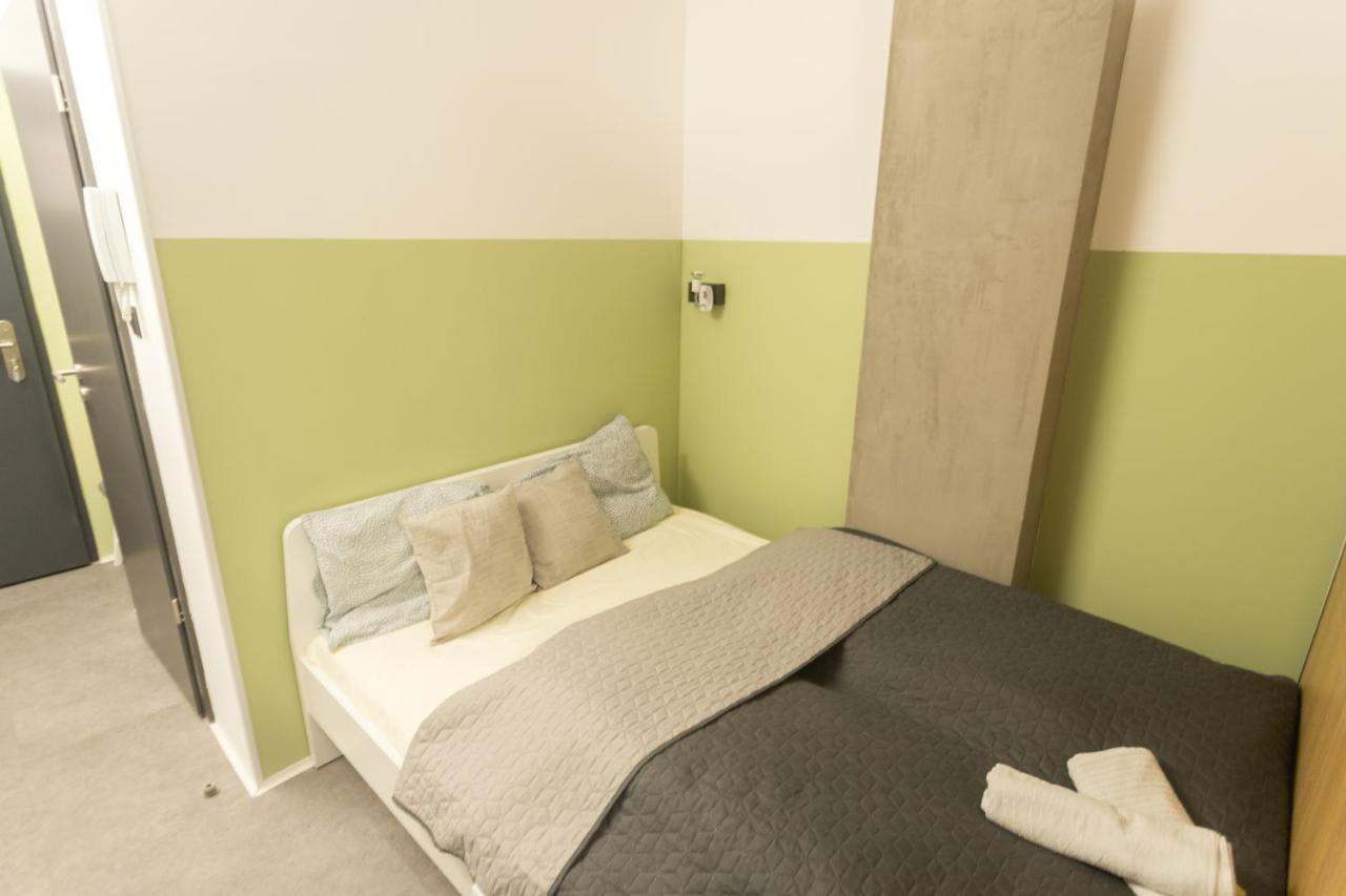 Apartmán Peaceful Basement With Terrace & Free Gym *