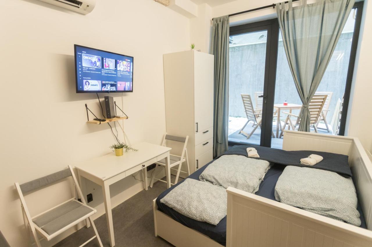 Apartmán Peaceful Basement With Terrace & Free Gym