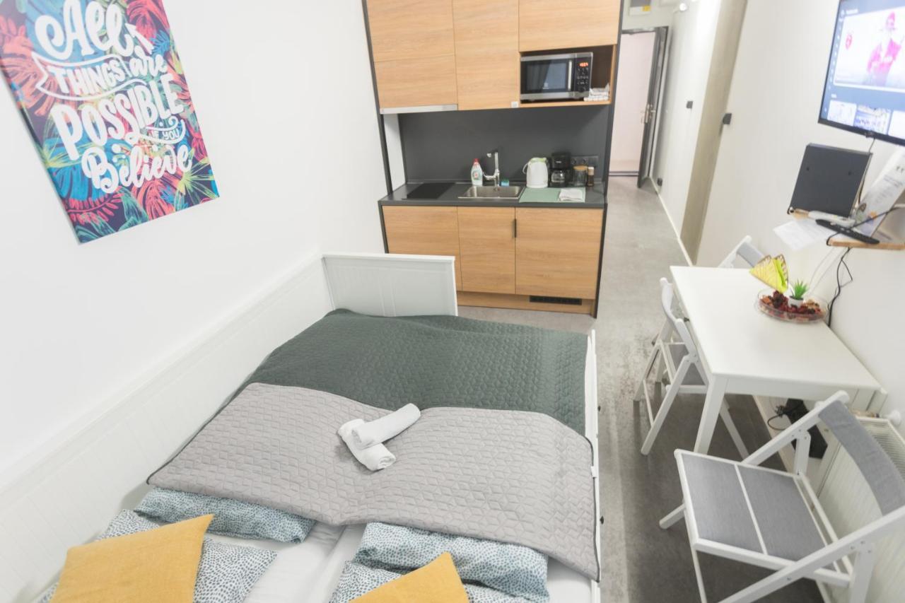 Peaceful Basement With Terrace & Free Gym Apartmán *