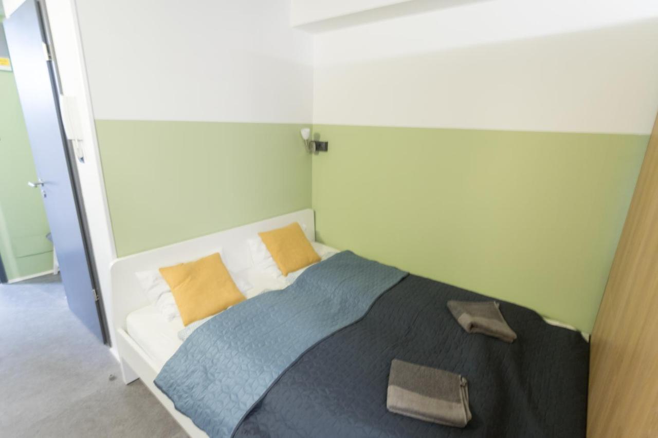 Peaceful Basement With Terrace & Free Gym *