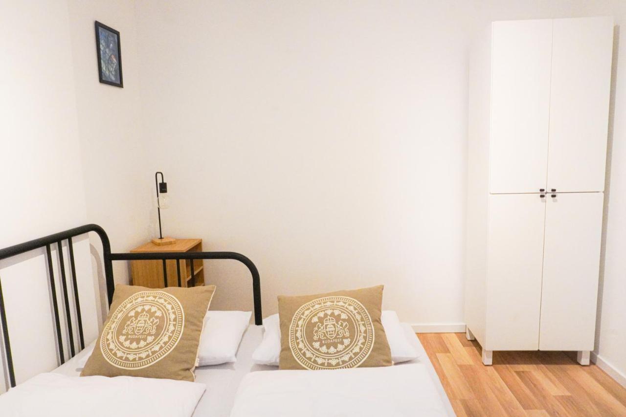 Matyas Corner Green Square Iii Apartamento *