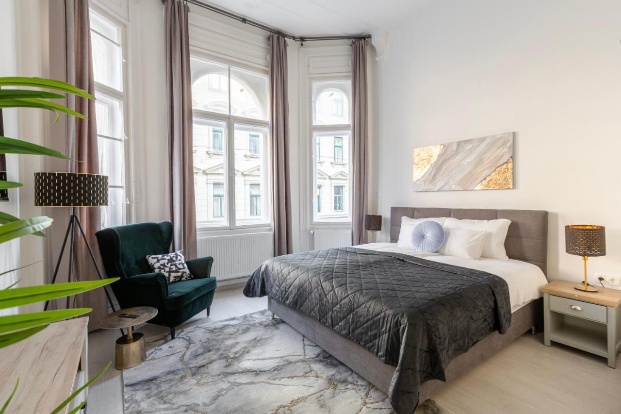 Lh Gallery Apartment *
