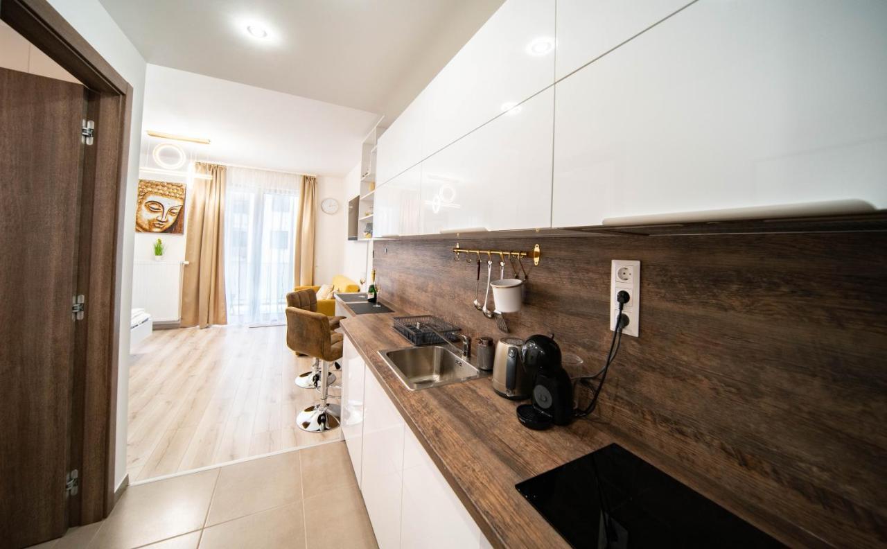 Corvin7 For 2 People, Ac, Fast Wifi * Budapest