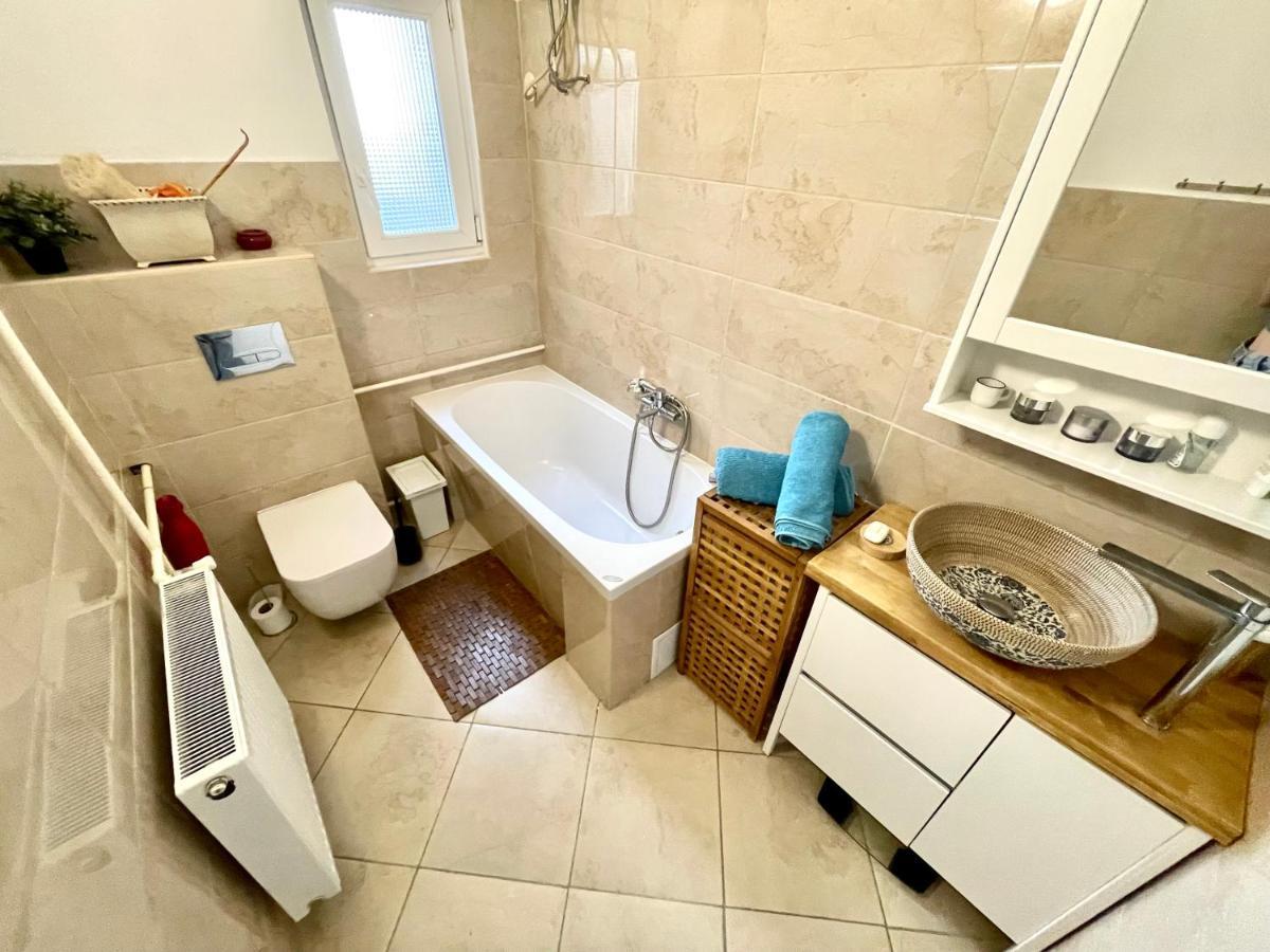 Apartament With Terrace Overlooking The Park