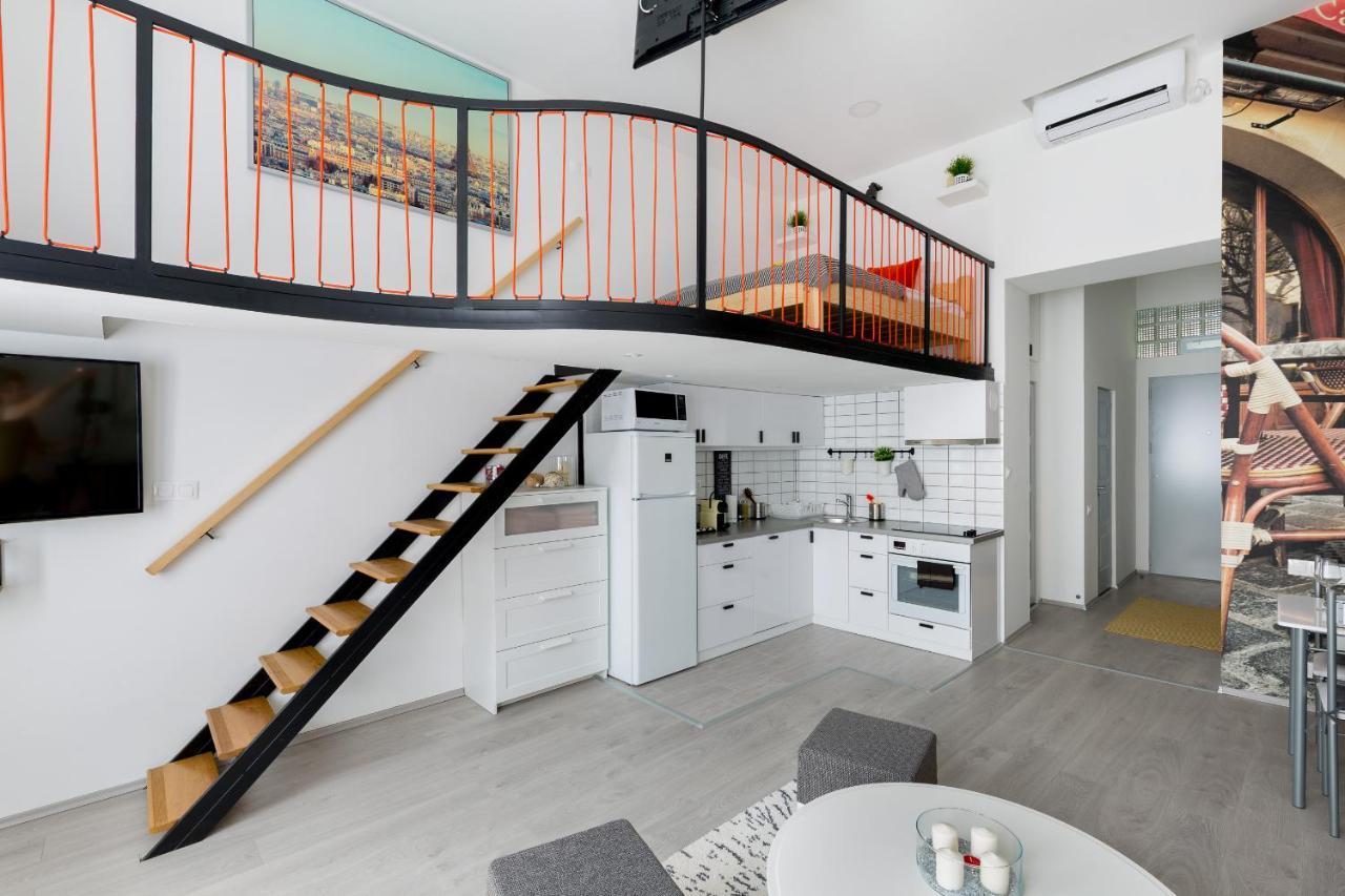 Apartamento Cobblestone Quarters With A Wave Of Colour *