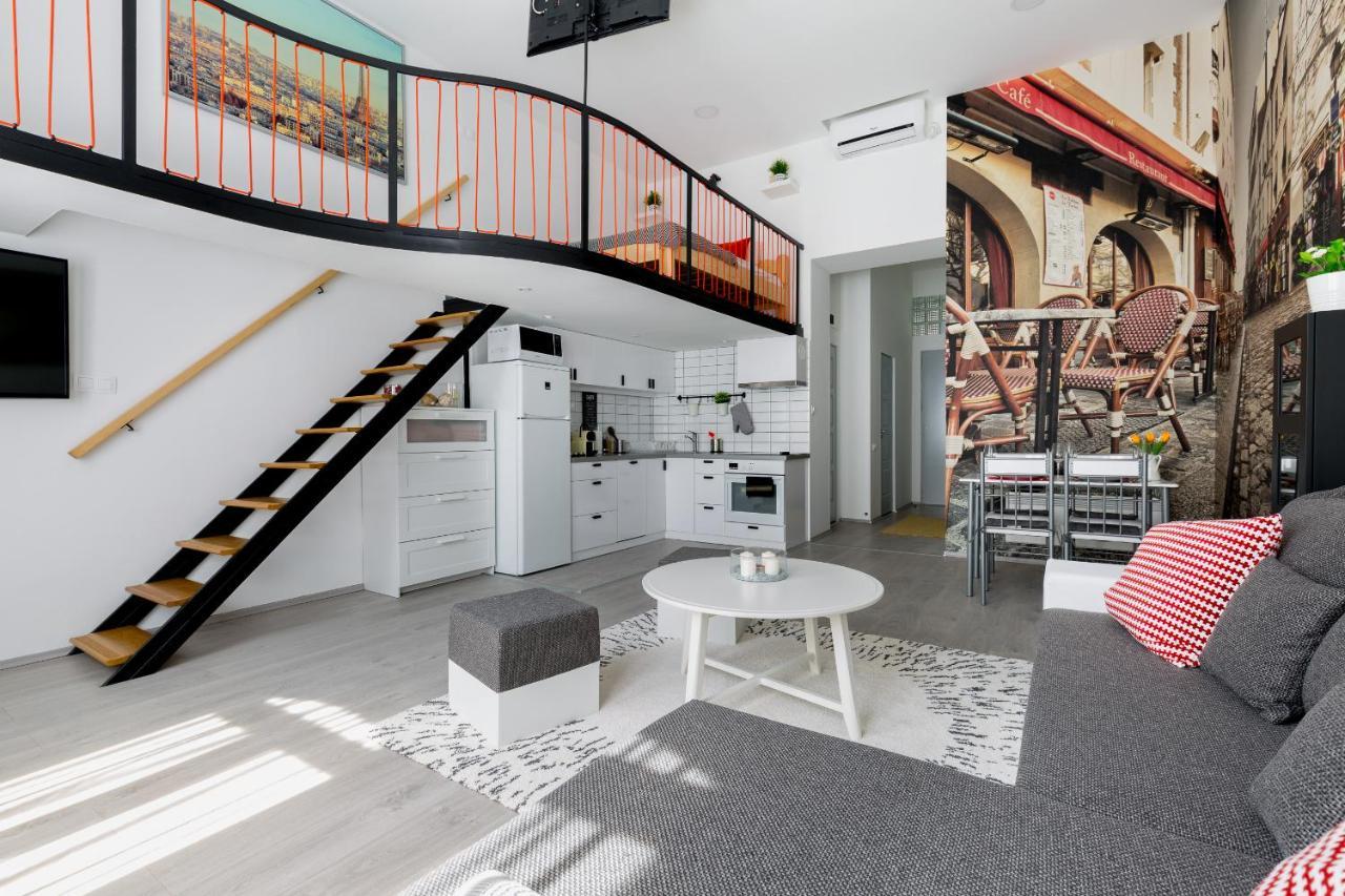 Apartamento Cobblestone Quarters With A Wave Of Colour *