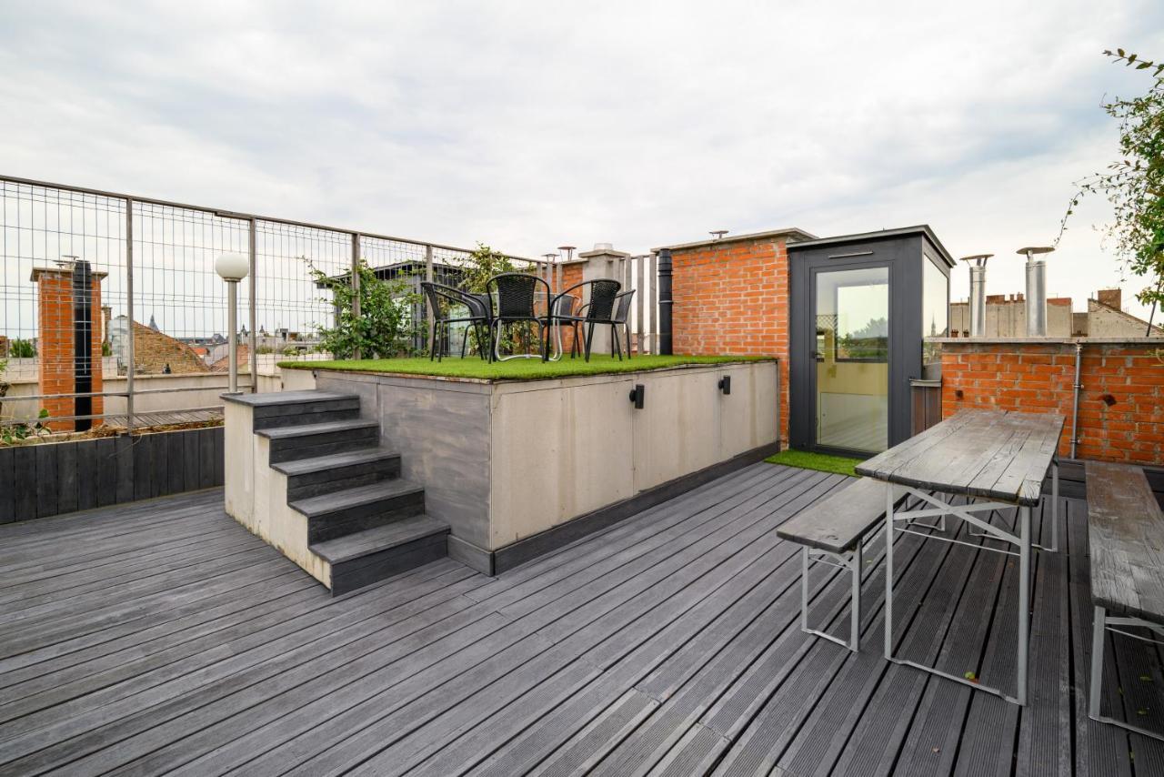 3bedroom Triplex Rooftop *