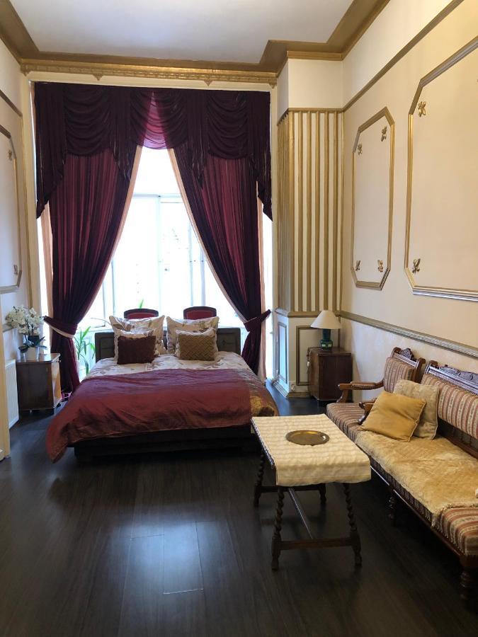 Secession Luxury