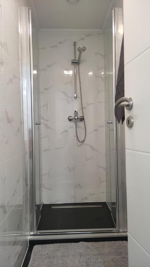 Appartement Eiffel-t45 Five Bedroom *