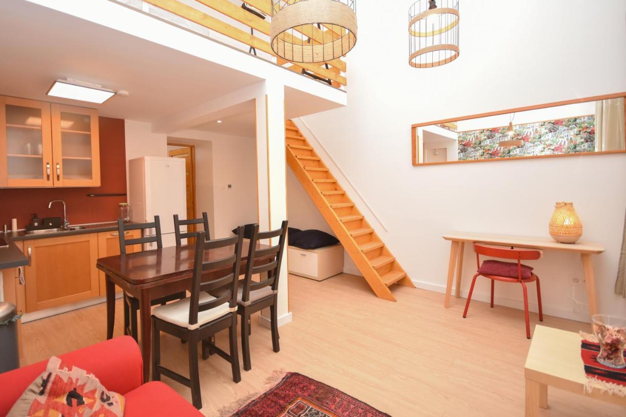 Appartement Comfortable On The Boulevard For 4 People Boedapest