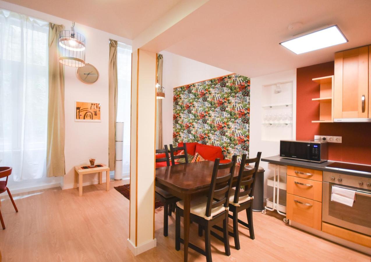 Appartement Comfortable On The Boulevard For 4 People Boedapest
