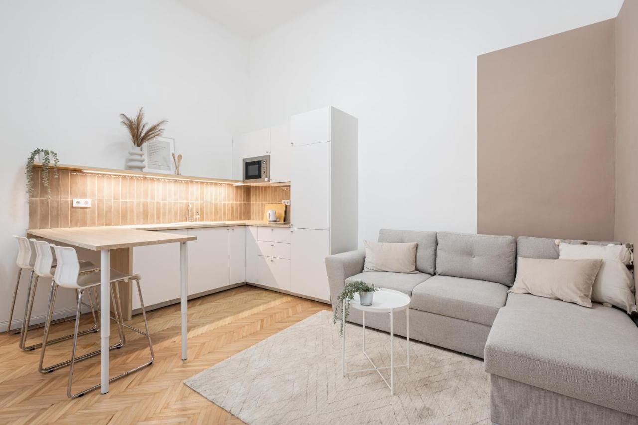 K10 - Kazinczy Street Heritage - Location By Bqa * Budapest