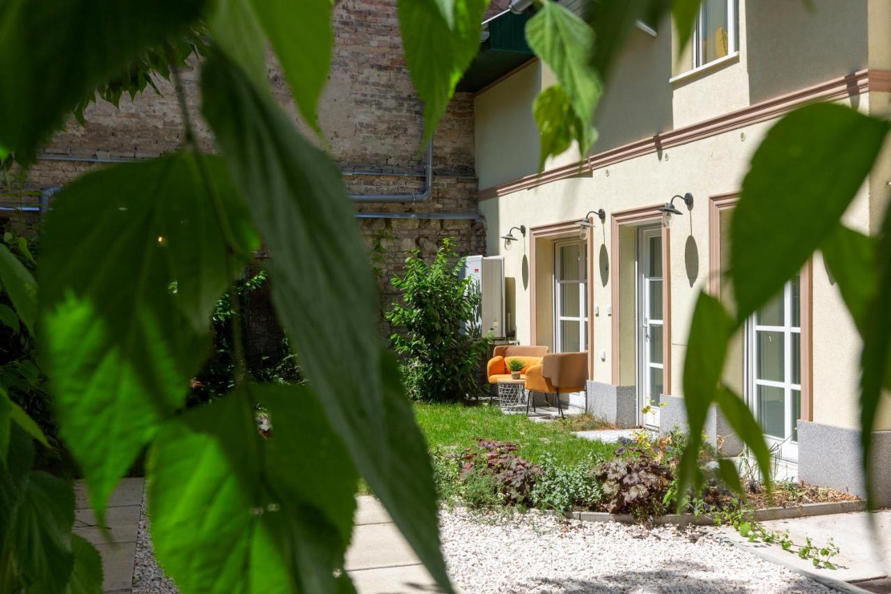 Apartamento Unique 3 Floor With 4bdrm, 3bthrm *