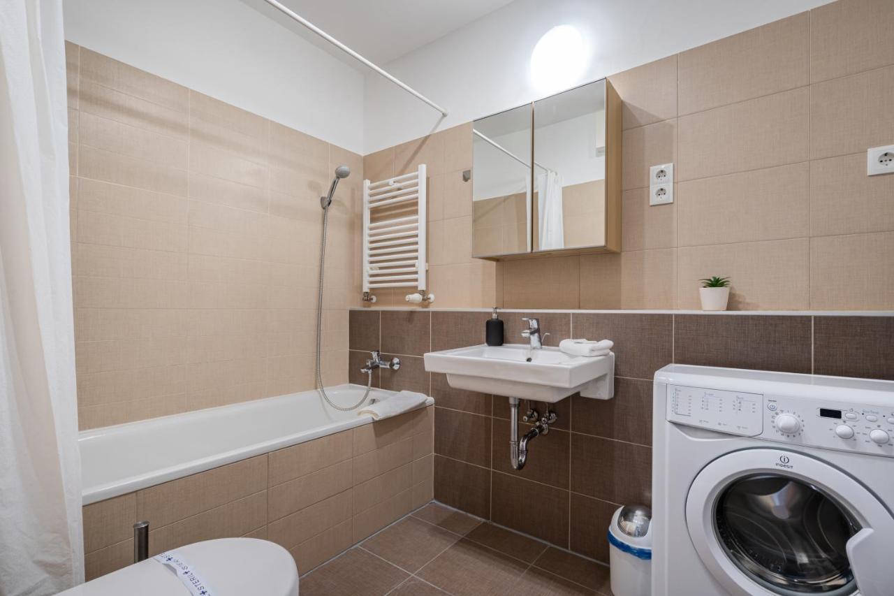 White Cascade Realty * Budapest
