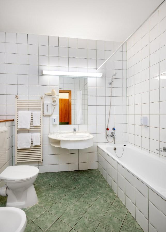 Hotell Millennium 3*