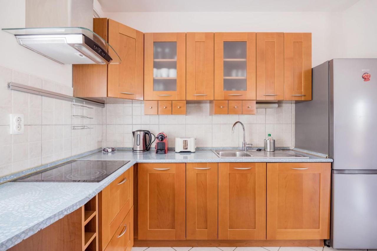 Bright And Spacious Penthouse W/ Terrace & Parking Budapest