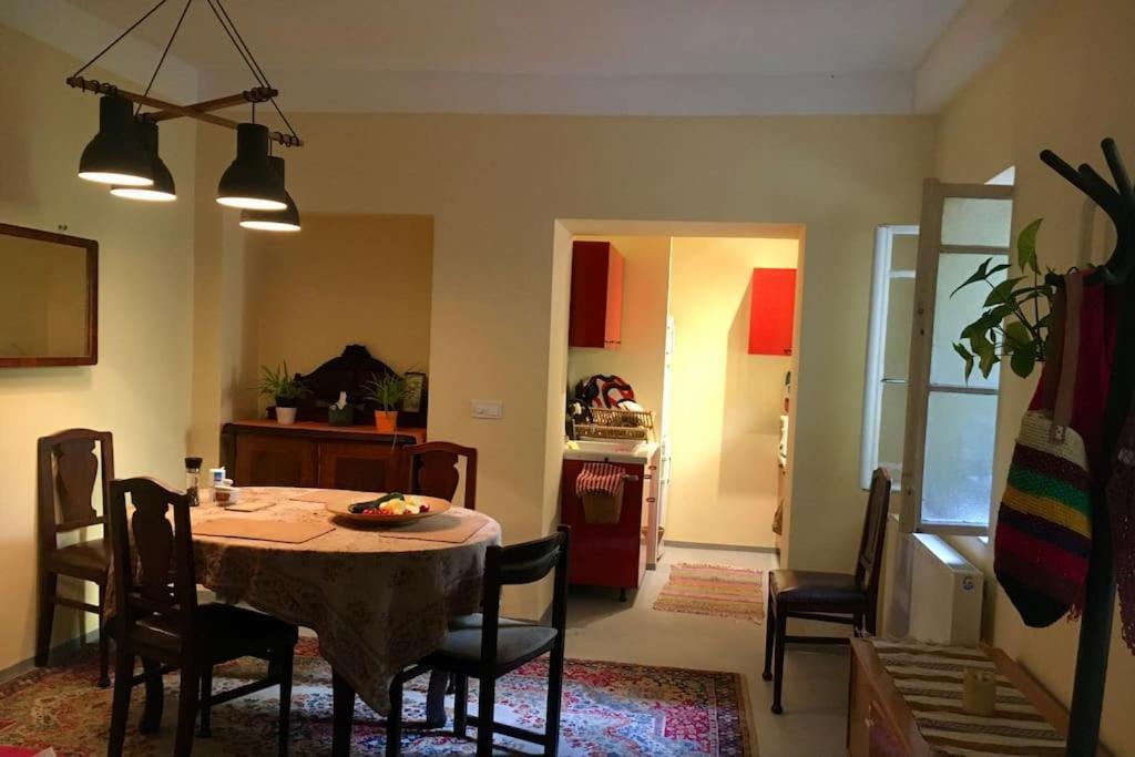 Vintage Studio Apartment, Garden And Free Parking * Budapest