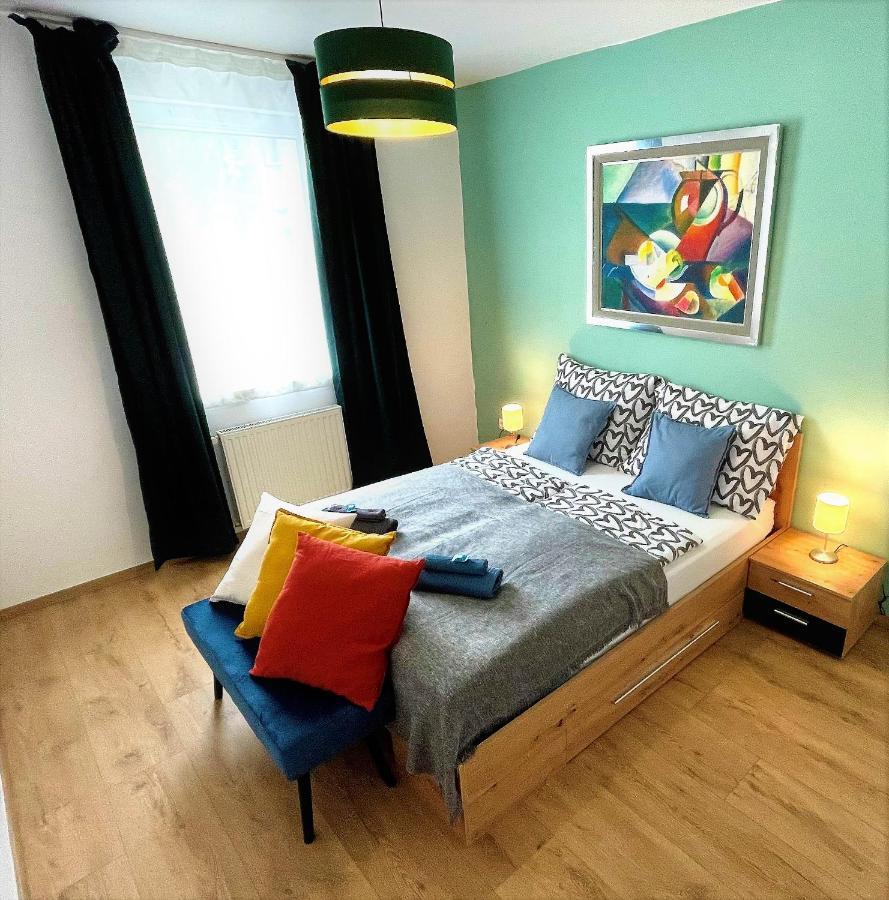 Feel Deluxe Corvin # Free Parking # Ac # Elevator * Budapest