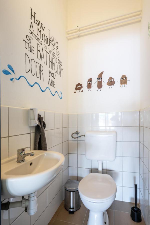 Hostel Island (adults Only)