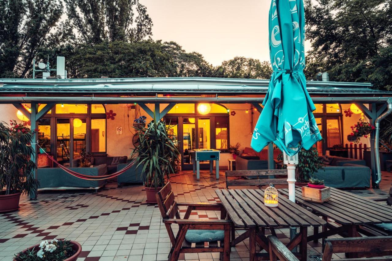 Island (adults Only) Hostel Budapest