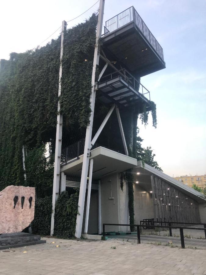 Hostel Season 2 Budapešť