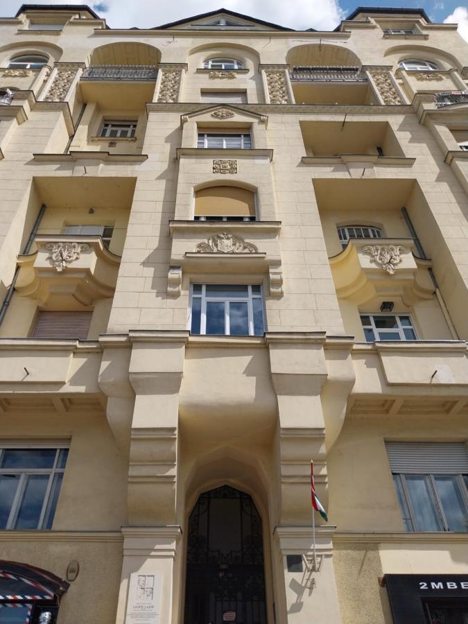 Budapest Residence Riverside *