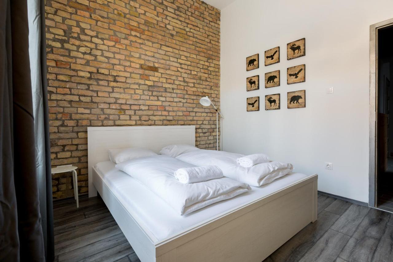 J26 Josika Budapeszt