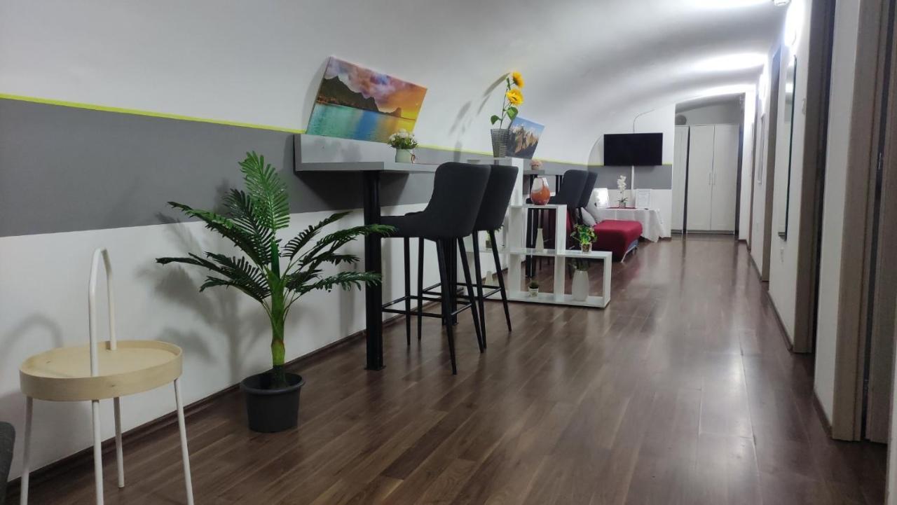 Appartement Eiffel-t45 Five Bedroom *