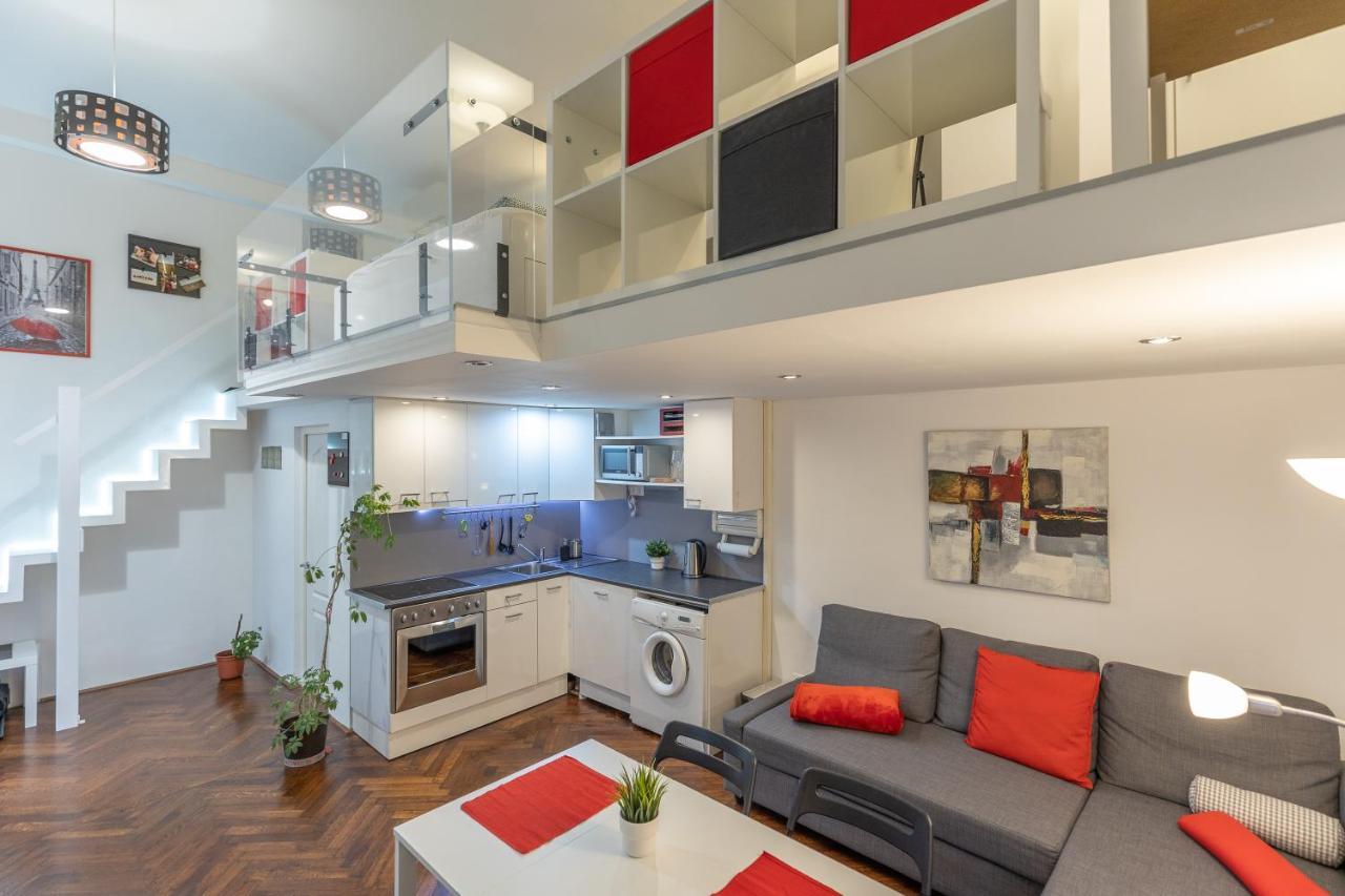 Bright & Shine Apartment