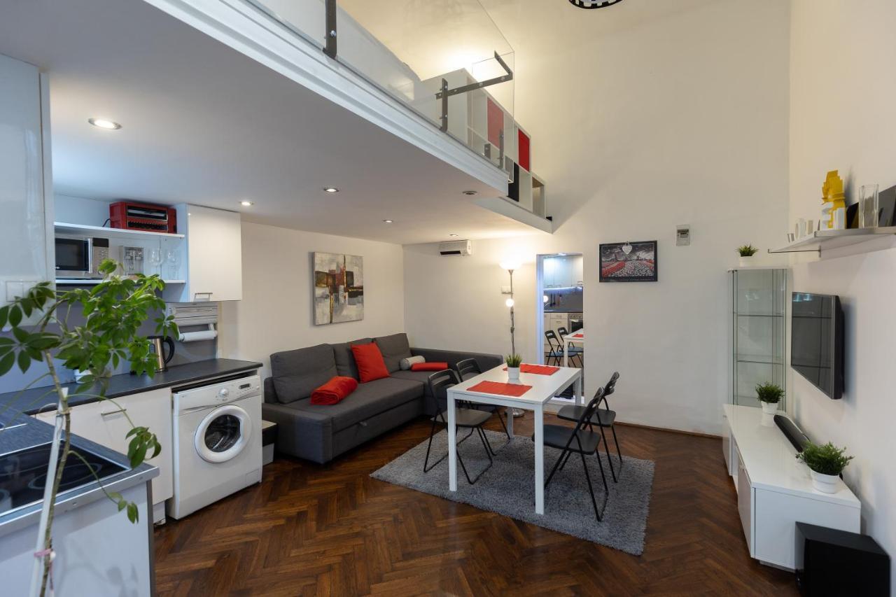 Apartment Bright & Shine
