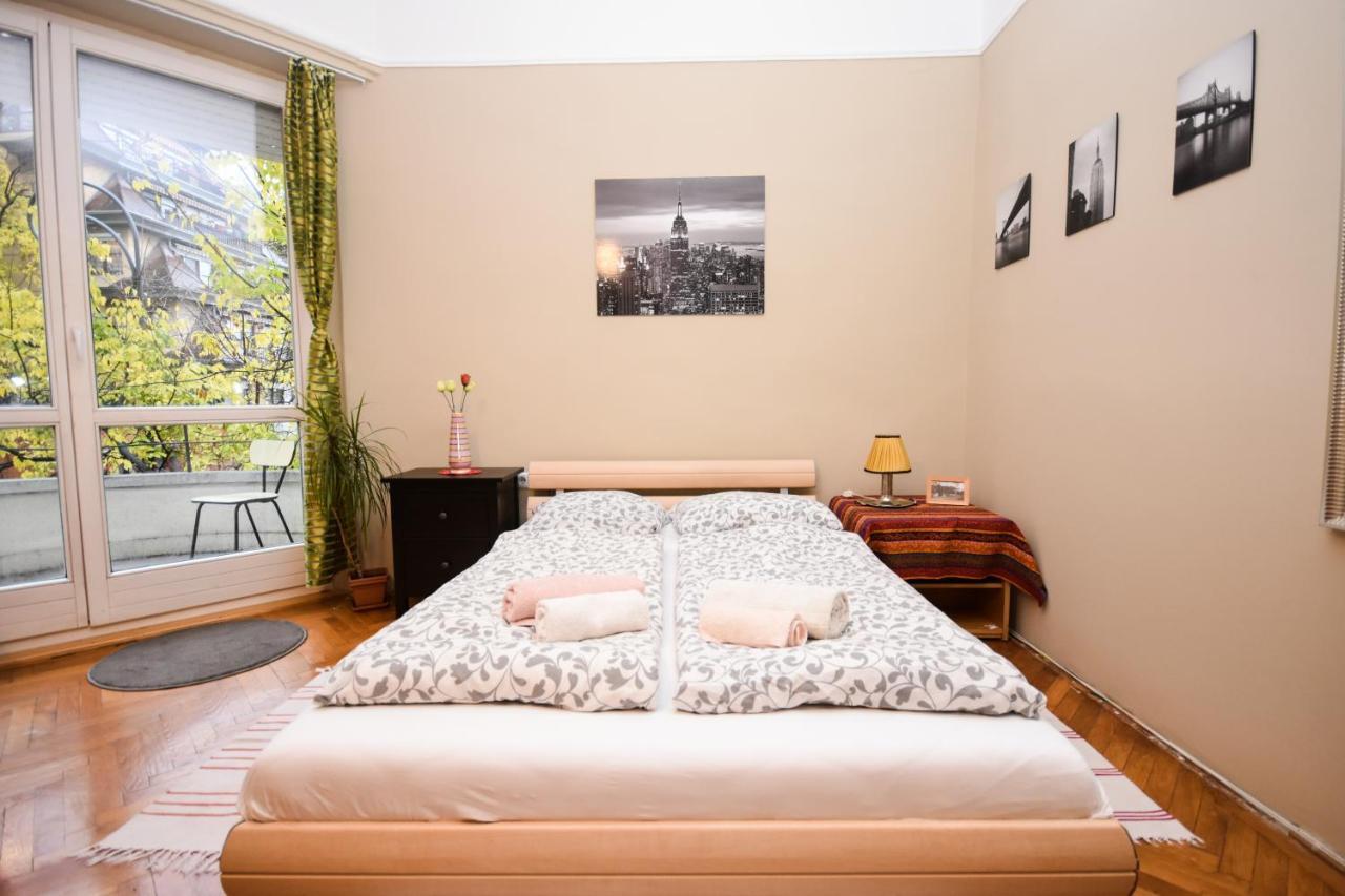 Stylish Flat W Balcony Next To The Castle & Metro Apartament