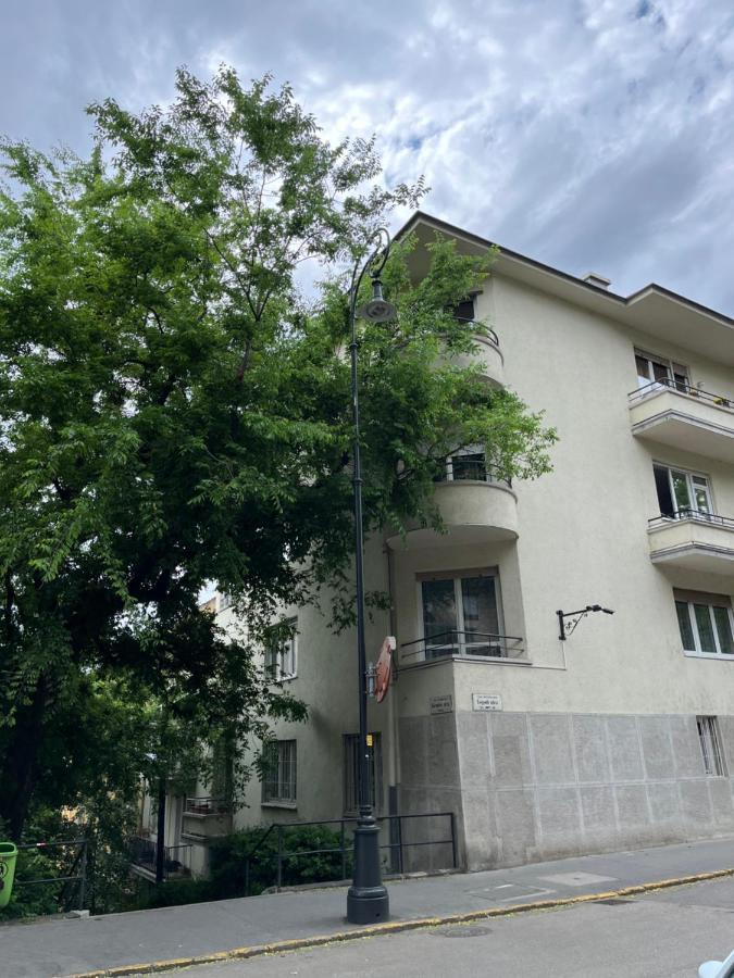 Stylish Flat W Balcony Next To The Castle & Metro Apartamento *