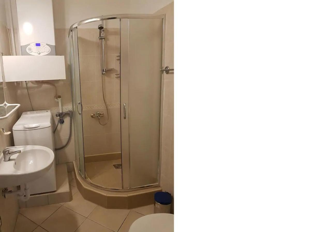 Lejlighed Stylish Historic Flat For 4 In Heart Of Oldbuda