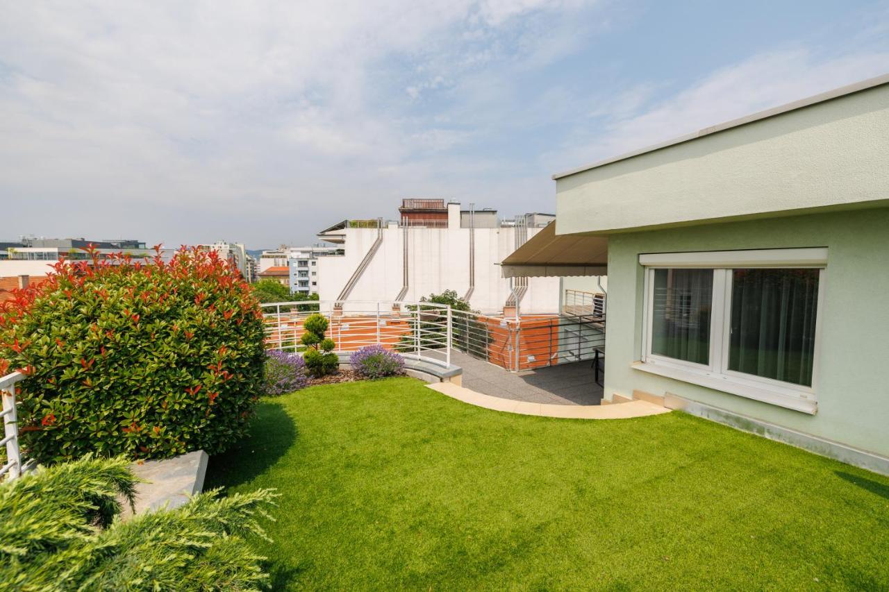 Penthouse Deluxe - Free Parking, Roof Garden * Budapest