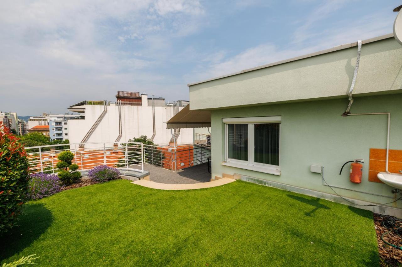 Penthouse Deluxe - Free Parking, Roof Garden