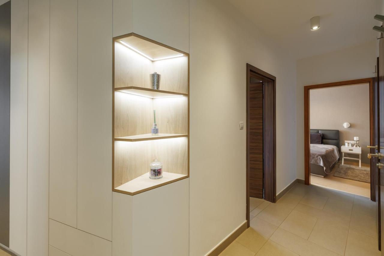 Penthouse Deluxe - Free Parking, Roof Garden Apartment