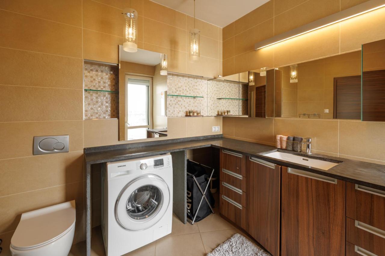 Penthouse Deluxe - Free Parking, Roof Garden * Budapest